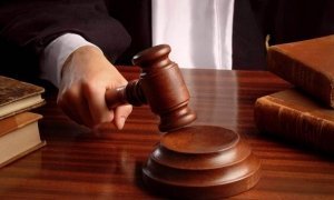 Во Владивостоке сторонник Навального добился компенсации за незаконное задержание