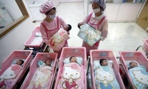 Власти Китая разрешили гражданам заводить второго ребенка