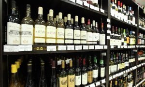Российским магазинам могут запретить выставлять алкоголь на витрины