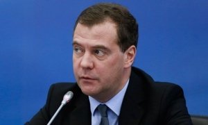 Медведев не исключил, что расследование ФБК о бизнесе Чайки носит заказной характер