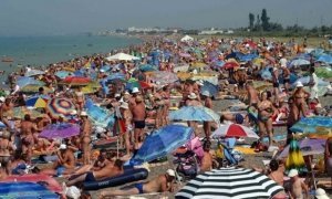 Глава Крыма попросил не зазывать туристов на полуостров, пока не решены проблемы с электричеством