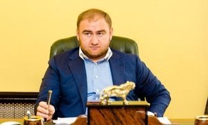 Сенатор о КЧР Рауф Арашуков назвал клеветой сообщения о возбуждении против него дела в ОАЭ