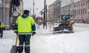 Власти Петербурга объяснили плачевную ситуацию с уборкой снега недофинансированием сферы ЖКХ