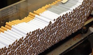 Управделами президента потратит более 16 млн рублей на сигареты  