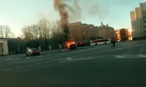 В Петербурге на акции против системы «Платон» неизвестные подожгли автомобиль