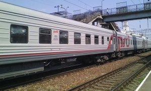 В Ленинградской области пассажирский поезд из Воркуты столкнулся с дрезиной