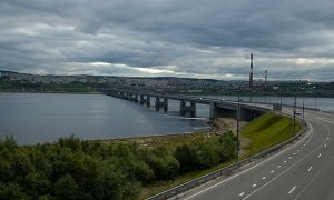 В Мурманске стратегический мост через Кольский залив охраняли манекены