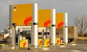Росгвардия закупит топливо у «дочки» Роснефти по цене выше, чем на заправках