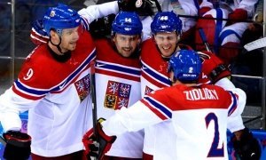Представитель сборной России по хоккею предложил чехам 100 евро за выход на лед в белой форме
