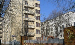 В Москве жильцы военного общежития пожаловались в Госдуму на выселение  