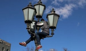 Экс-депутат Госдумы подаст в суд на полицейских, задержавших его сына за участие в протестной акции