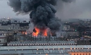 Причиной крупного пожара в петербургском гипермаркете «Лента» стала горючая жидкость