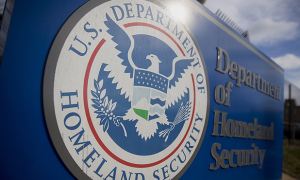 Российских хакеров заподозрили во взломе почты Министерства внутренней безопасности США