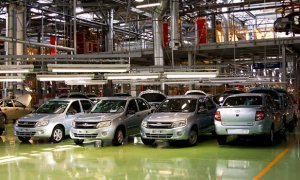 Завод «АвтоВАЗ» остановил производство из-за срыва поставок запчастей 