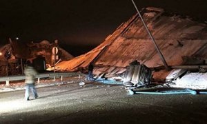 В Оренбурге под тяжестью самосвала рухнул автомобильный мост