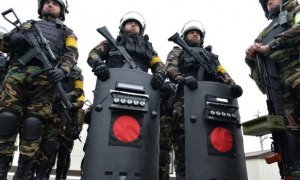 Для российских силовиков создали огнестрельный щит для разгона протестных акций