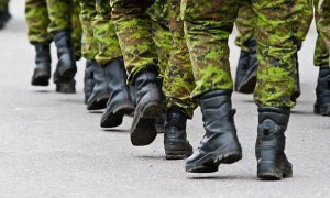 Власти в шесть раз повысят минимальный штраф за уклонение от службы в армии