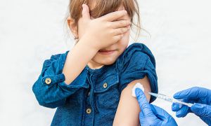 В России начинается набор добровольцев для испытания детской вакцины против COVID-19