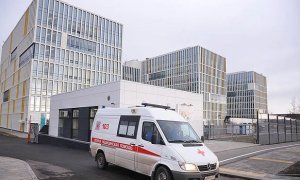 Мэрия Москвы пообещала выплатить надбавки уволившимся из Коммунарки медсестрам