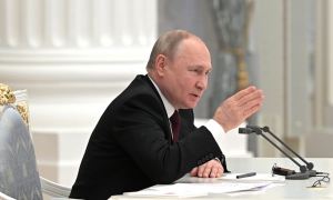 Президент России признал независимость ДНР и ЛНР