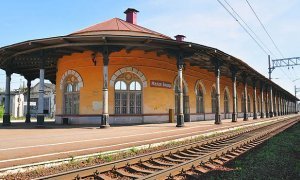 Новгородский суд обязал РЖД сохранить старинный вокзал в Малой Вишере