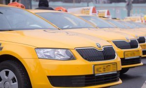 Московские таксисты отказываются от заказов в центре. Там слишком много запрещающих знаков
