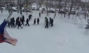 В Татарстане полицейские пришли к девушке, которая опубликовала видео учений по разгону митинга со школьниками