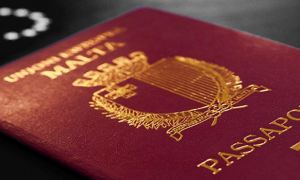 Власти Мальты назвали имена российских получателей «золотых паспортов»
