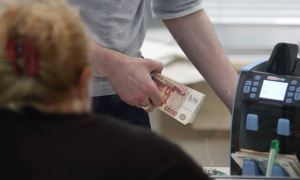 Россияне с начала спецоперации в Украине сняли с банковских счетов 1,2 трлн ₽