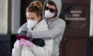 Вирусолог объяснила большое число молодых среди заразившихся коронавирусом отсутствием у них дисциплины