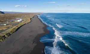 На Камчатке несколько человек обратились в больницы после купания на Халактырском пляже