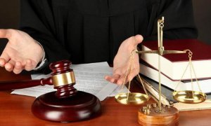 В Татарстане суд прекратил дело о неуважении к «Единой России» против местного жителя