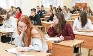 Ученый год в российских школах продлят до 8 июня из-за пандемии коронавируса