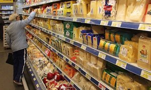 Минсельхоз предупредил о росте цен на импортные продукты из-за обвала рубля