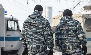 В чеченском селе Ачхой-Мартан сотрудники СОБРа и ОМОНа повздорили и устроили перестрелку