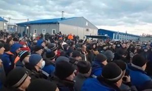 Вахтовики Чаяндинского месторождения «Газпром добыча Ноябрьск» устроили акцию протеста из-за отсутствия карантина