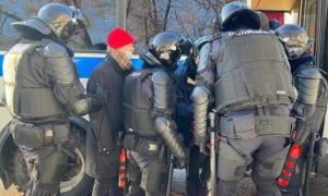 Полиция задержала возле здания Мосгорсуда более 230 человек