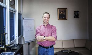 Адвокат Иван Павлов сообщил об отъезде из России из-за уголовного преследования