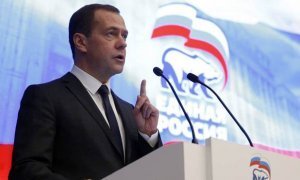 Дмитрий Медведев призвал членов «Единой России» отказаться от месячной зарплаты в пользу медиков