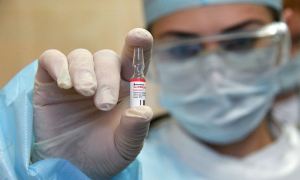 Минздрав утвердил отпускную цену на вакцину от COVID-19