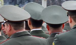 Госдума приняла в первом чтении законопроект о заморозке индексации пенсий военных