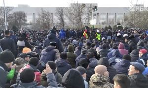 Президент Казахстана на фоне протестов отправил правительство в отставку