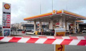 Компания BP отказалась от покупки нефти и газа в России, а Shell закроет все заправки в стране