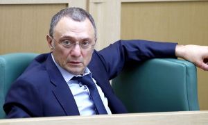 Евросоюз ввел санкции против Абрамовича, Керимова, Шохина и Эрнста