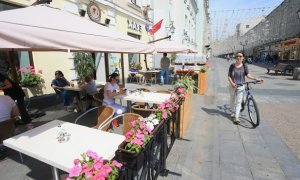 Мэрия Москвы будет следить за посетителями летних веранд кафе с помощью дронов