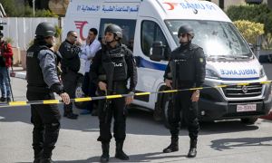 В Тунисе неизвестный угнал автомобиль министра обороны страны