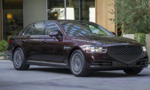 Московские власти потратят 72 млн рублей на покупку 12 автомобилей Genesis G90