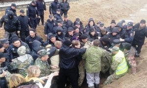 В Шиесе Архангельской области силовики провели жесткие задержания противников мусорной свалки