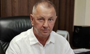 Автомобиль самого богатого депутата гордумы Тобольска сбил сотрудника ГИБДД