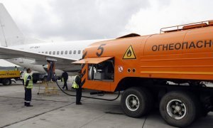 Авиакомпании пожаловались в Минтранс на резкое подорожание топлива в аэропортах